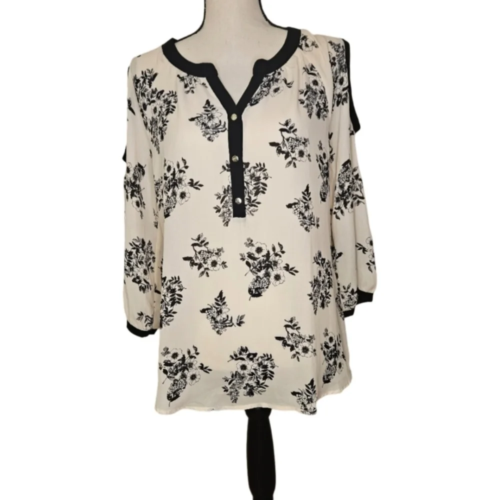 NWT - Jennie & Marlis Floral Blouse - Picture 4 of 13